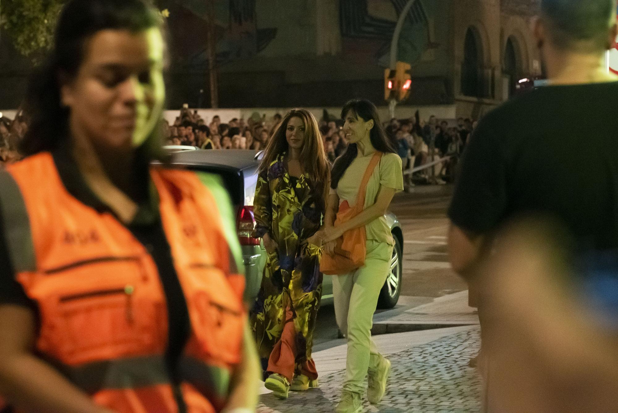 Shakira i Ozuna graven un videoclip a Manresa