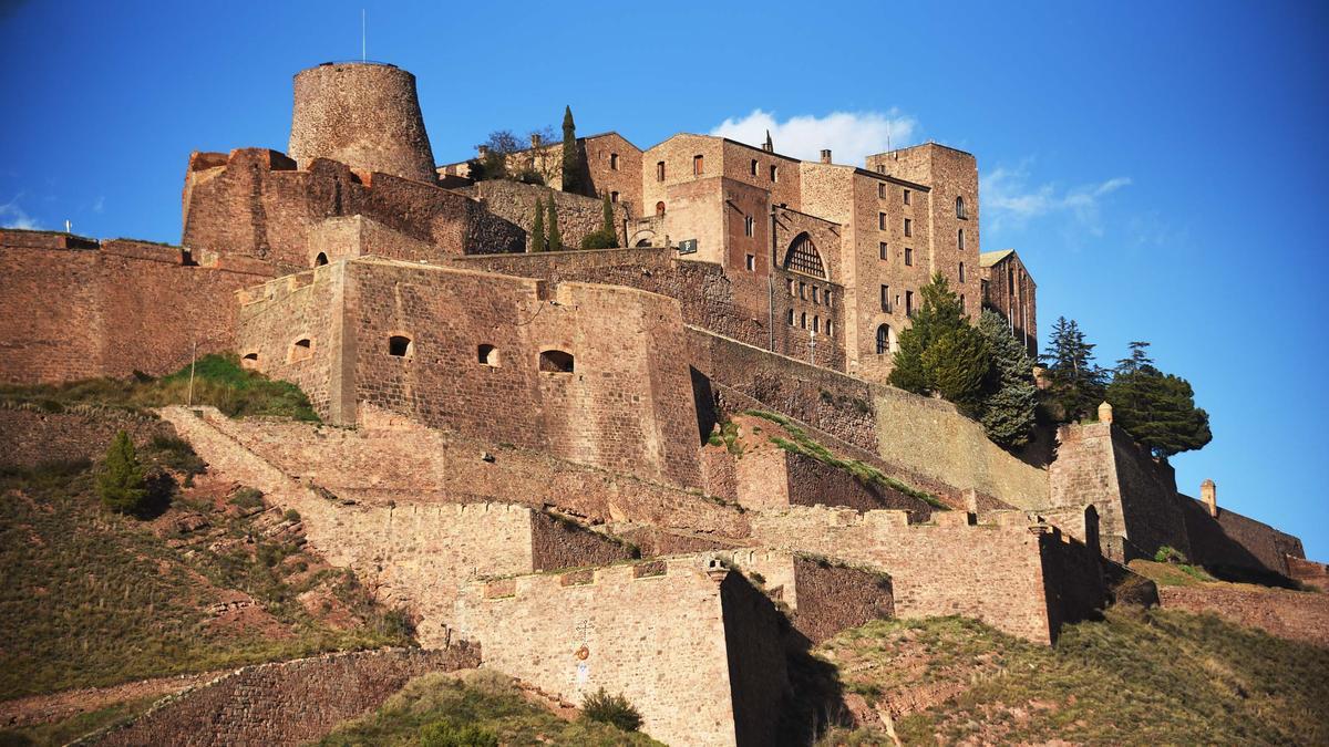 El castell de Cardona és un dels seus principals atractius