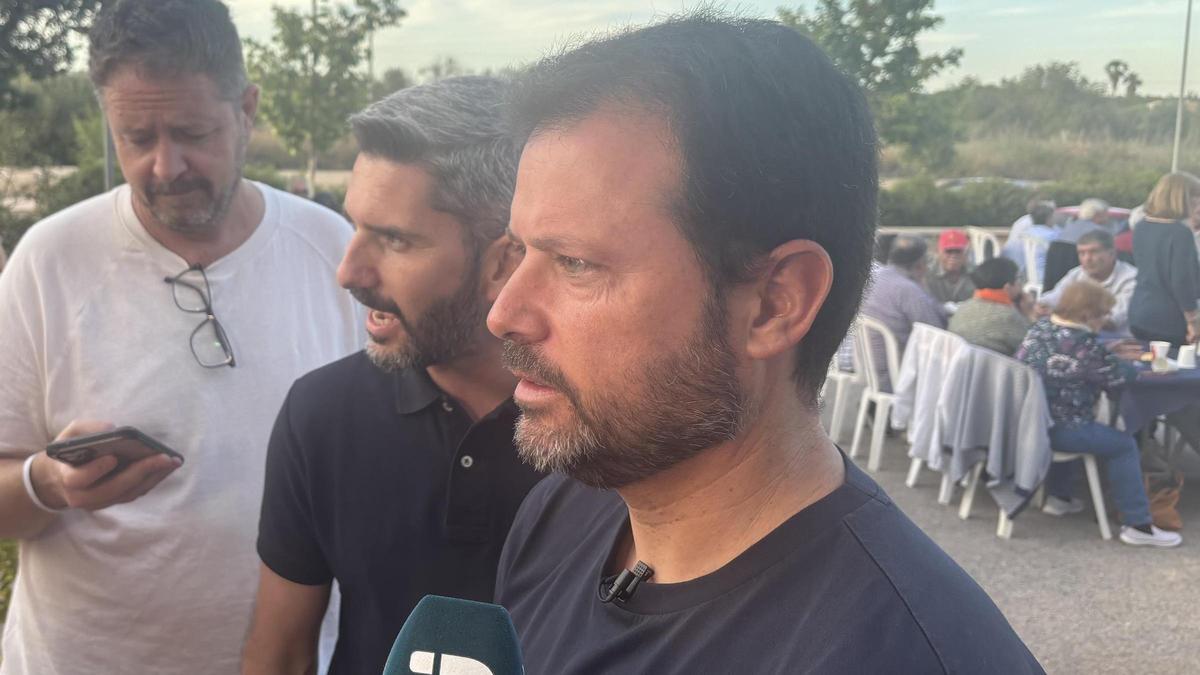 Pablo Ortells, este miércoles atendiendo a los medios en Campos.