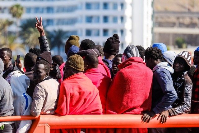 Llegada de Guardamar Caliope a Arguineguín con inmigrantes a bordo