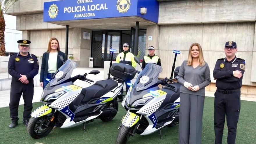 Almassora refuerza la flota de vehículos de la policía con dos motos eléctricas