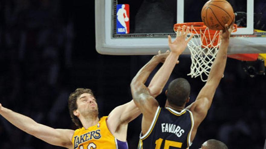 Los Lakers agravan su mal momento con otra derrota