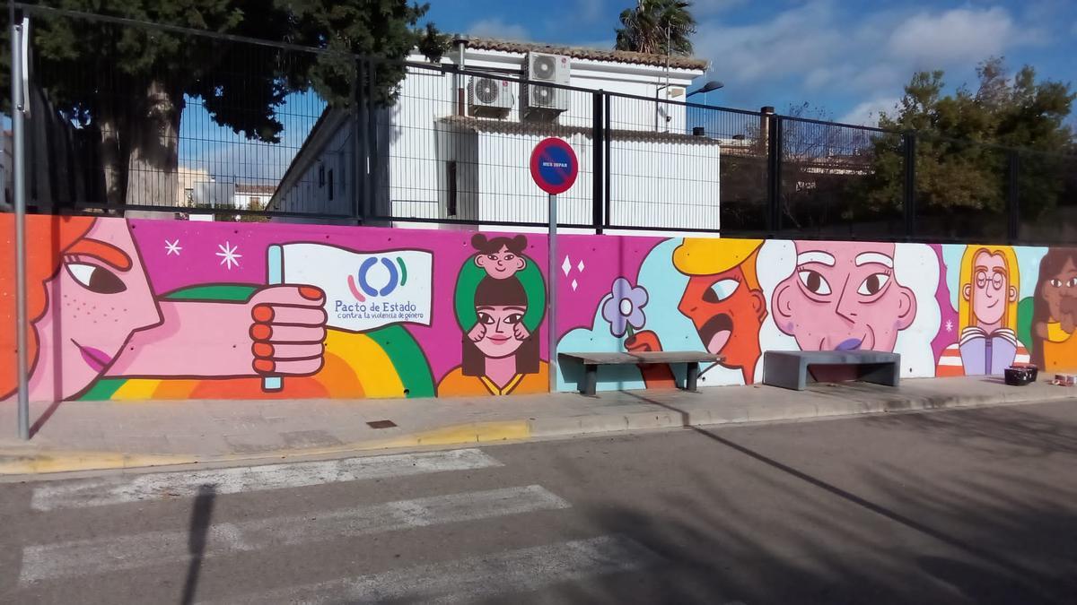 Mural contra la violencia machista en Alborache.