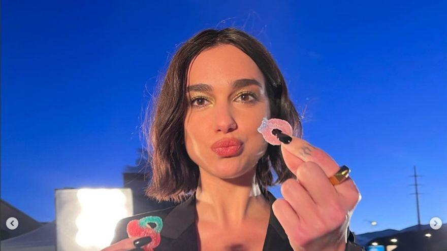 Dua Lipa en una de las imágenes compartidas por ella en su Instagram