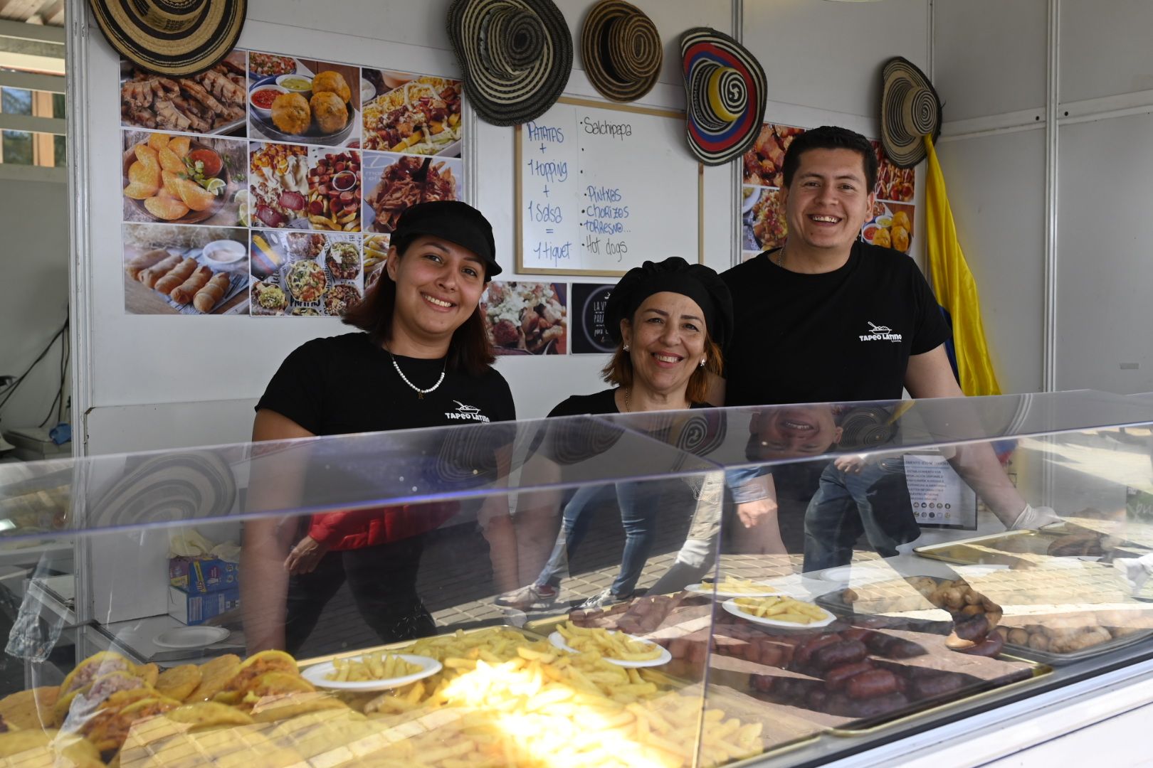 Búscate entre las imágenes del Mesón de la Tapa y la Cerveza