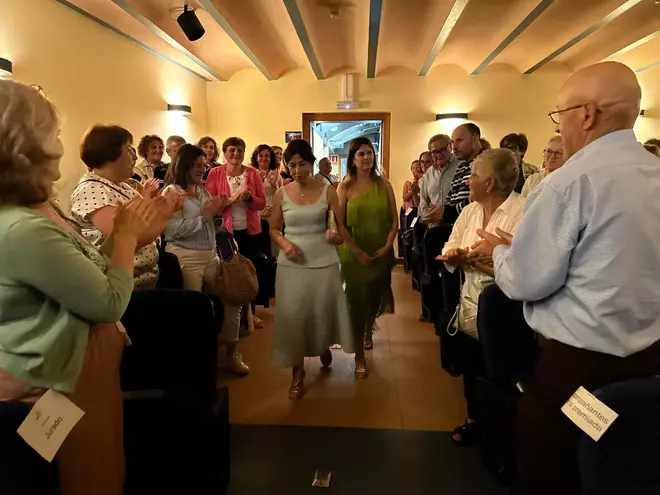 EN IMÁGENES: La enfermera 'Marimar' se lleva el mejor aplauso de Vegadeo