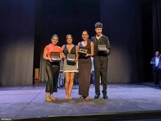 Ana Hernández, Manuel Herrera, Lorena María Alférez y Carmen Ureña ganan el Certamen de Jóvenes Flamencos