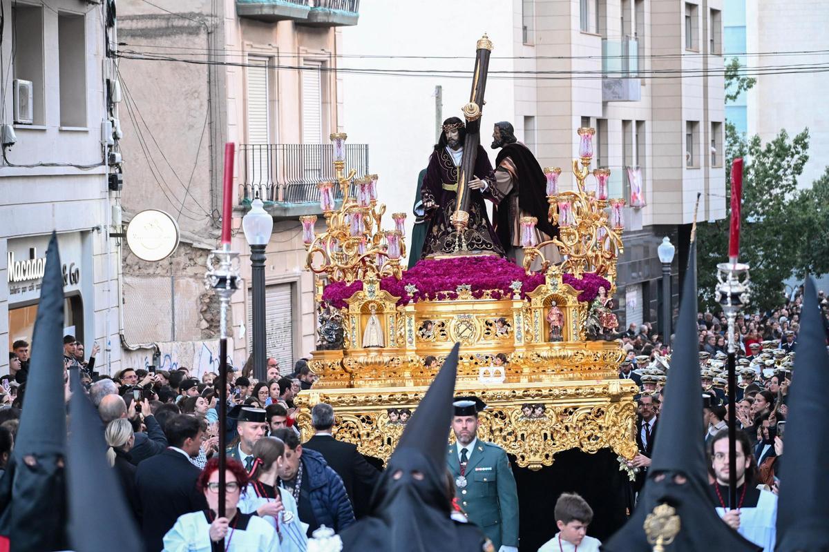 Nuestro Padre Jesús de la Caída, subiendo la cuesta de Santa Ana.