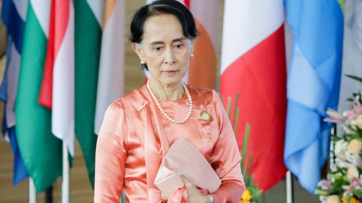 Suu Kyi en Myanmar se enfrenta a 33 años de cárcel tras nuevas condenas