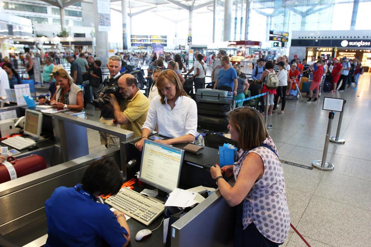 Operación salida en el aeropuerto de Málaga