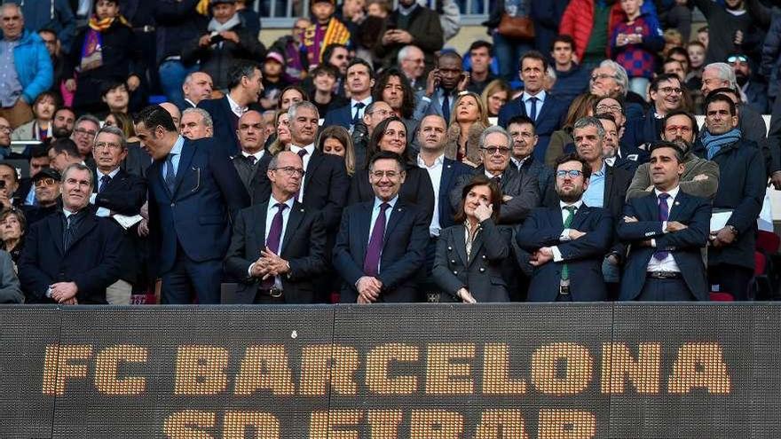 Imagen del palco del Camp Nou el día del partido ante el Eibar. // Efe