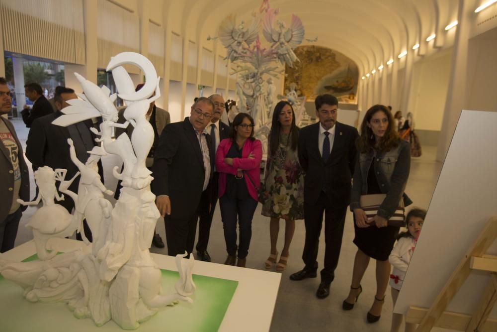 Las Hogueras Especiales de Alicante presentan sus maquetas y bocetos