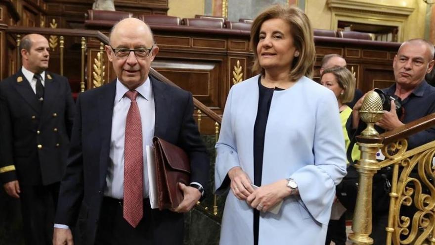 PP y PSOE eliminan el tope de tres años en la contratación de interinos