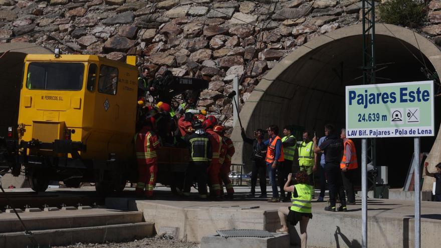 Así fue el primer simulacro de accidente en la Variante de Pajares