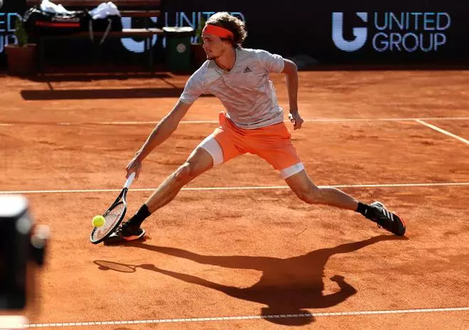 Con gradas llenas, así ha vuelto el tenis en Serbia