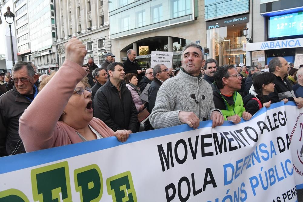 Los jubilados coruñeses salen a la calle