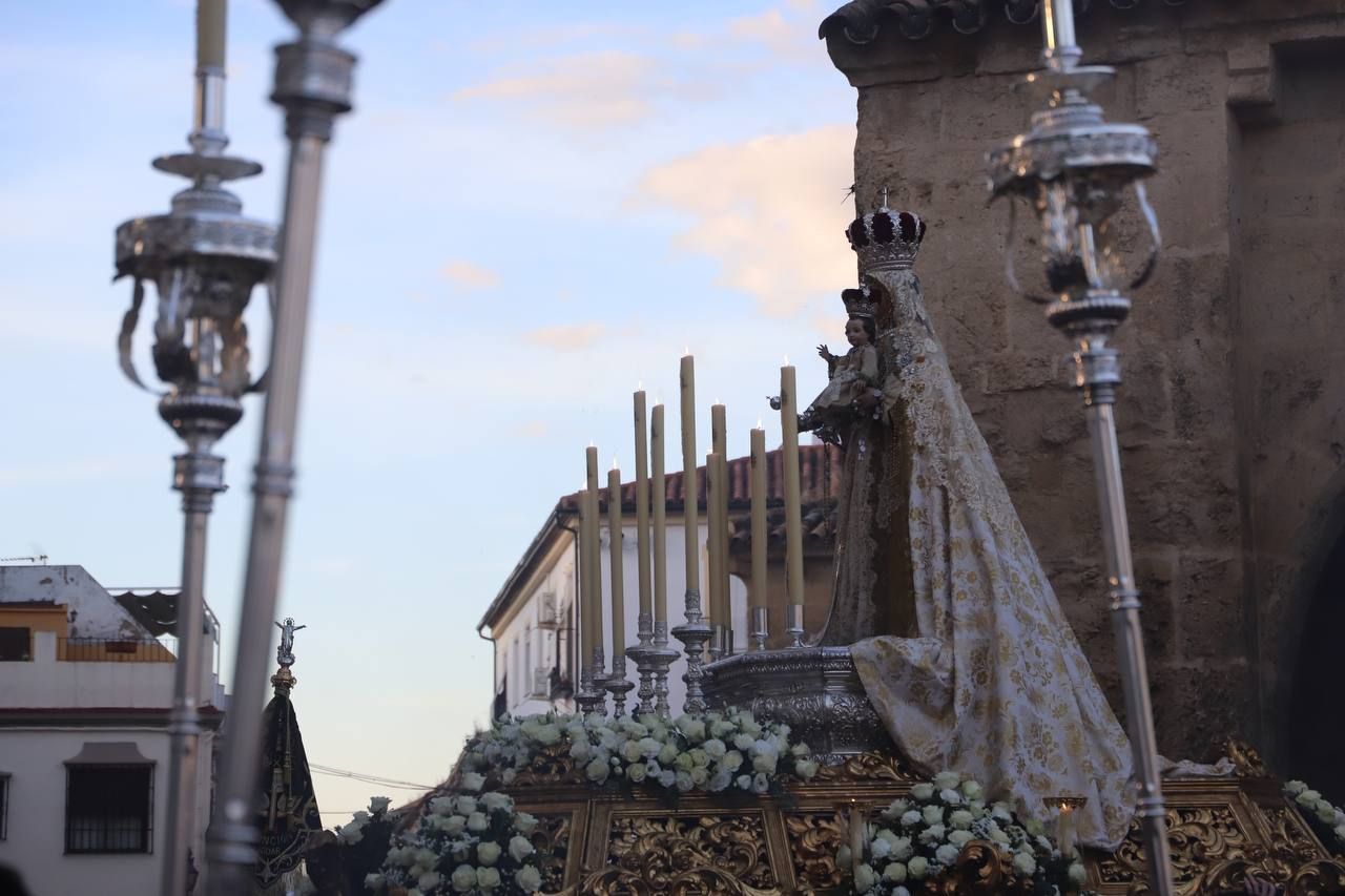 La Procesión de la Virgen de los Remedios, en imágenes