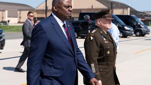 El jefe de Estado Mayor de EEUU, Mark Milley (derecha), junto al secretario de Estado de Defensa, Lloyd Austin.