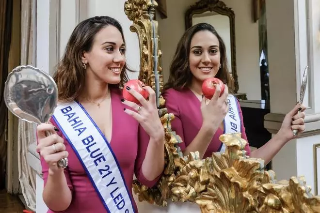 Cristina Mola, candidata a Reina del Carnaval de Las Palmas de Gran Canaria