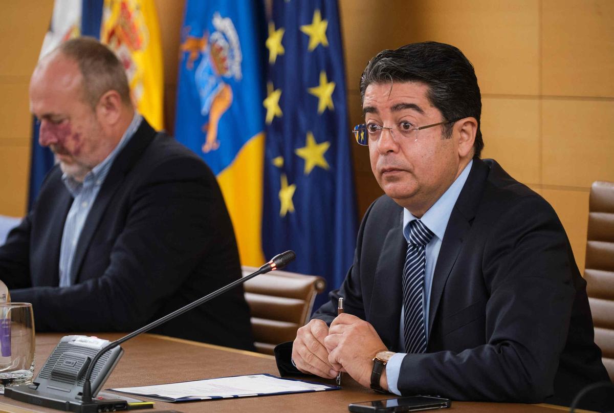 Pleno extraordinario y urgente del Cabildo de Tenerife Pleno extraordinario y urgente del Cabildo de Tenerife