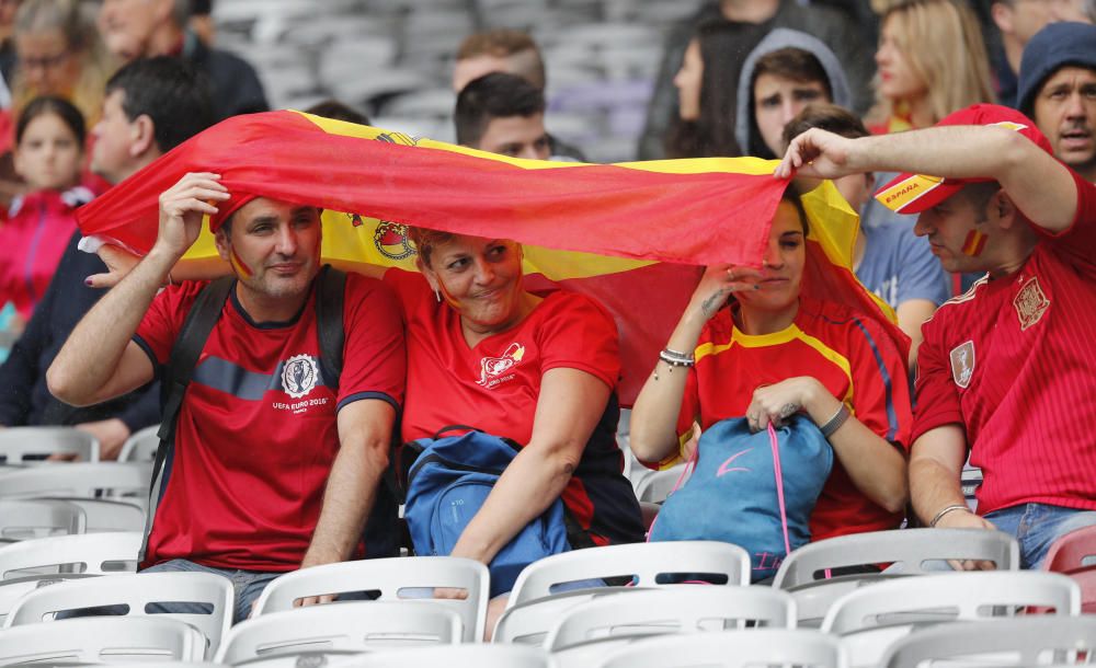 Los aficionados arropan a España en la Eurocopa