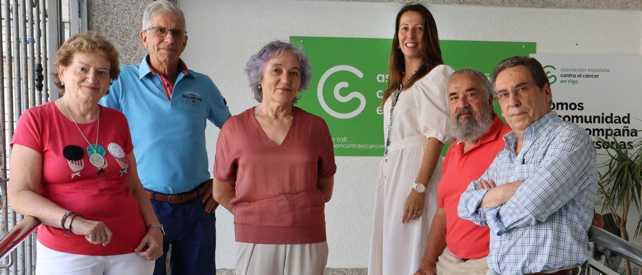 De izquierda a derecha, Josefina García, Enrique Martínez, Fermina Ramos, María Beuster, Carlos Fernández y José Antonio Arbe.