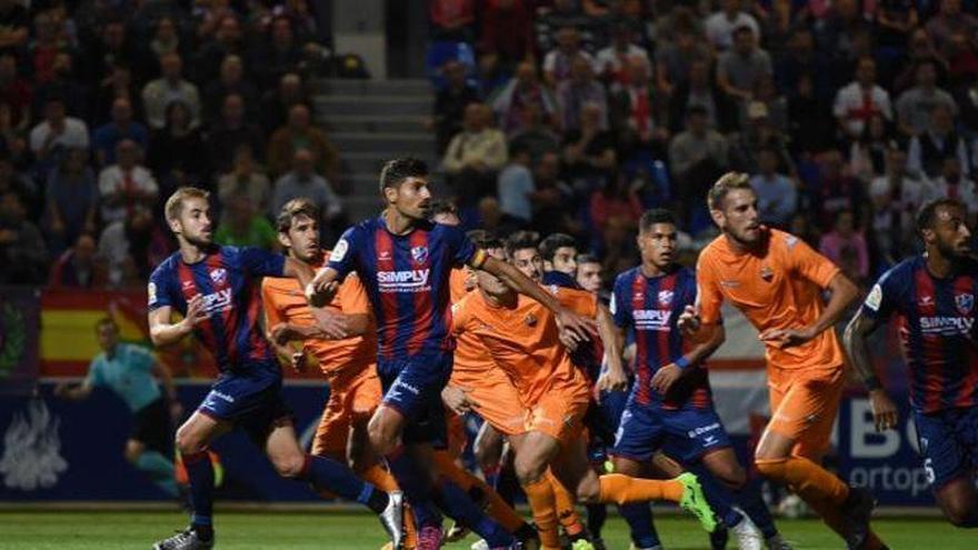 El Reus frena al Huesca (1-1)