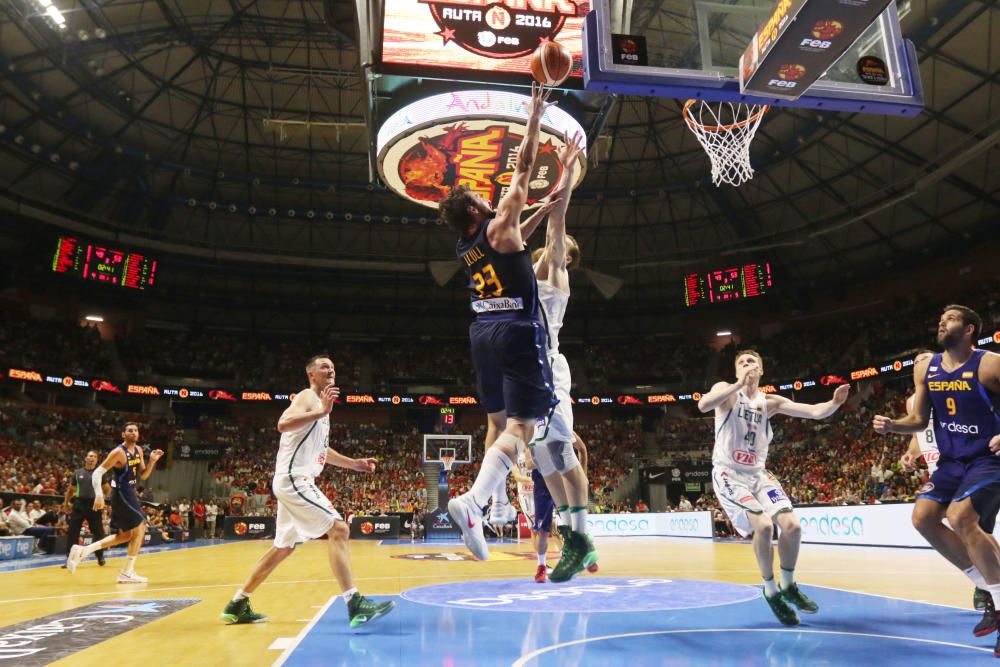 Fotos del España 76-78 Lituania, disputado en el Carpena