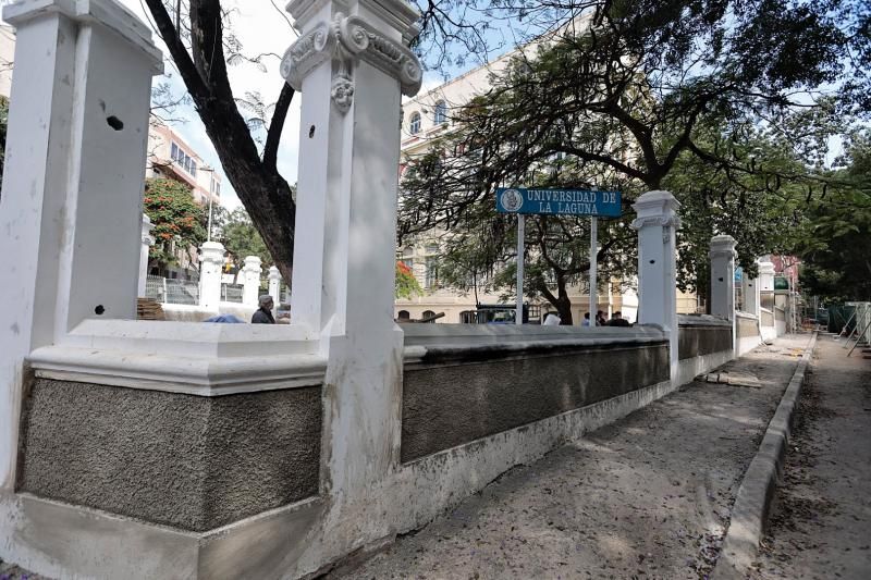 Visita a la antigua Escuela de Comercio de Santa Cruz