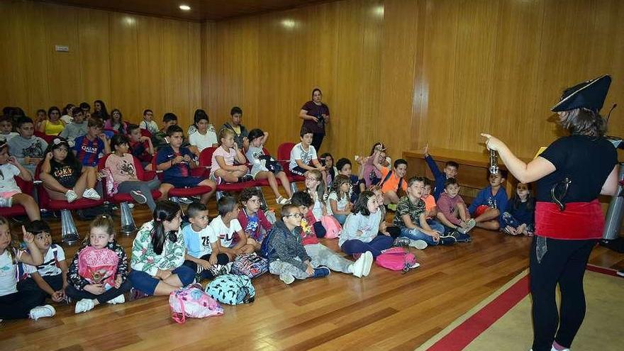 Un momento del taller que tuvo lugar en la mañana de ayer en Valga. // FdV