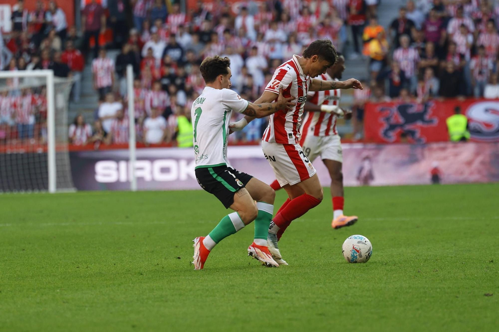 EN IMÁGENES: El partido del Sporting- Racing de Santander en El Molinón