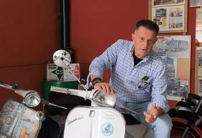 El iznajeño Juan Pérez Luque recaudará fondos contra el cáncer con el reto 'A Gijón en vespa'