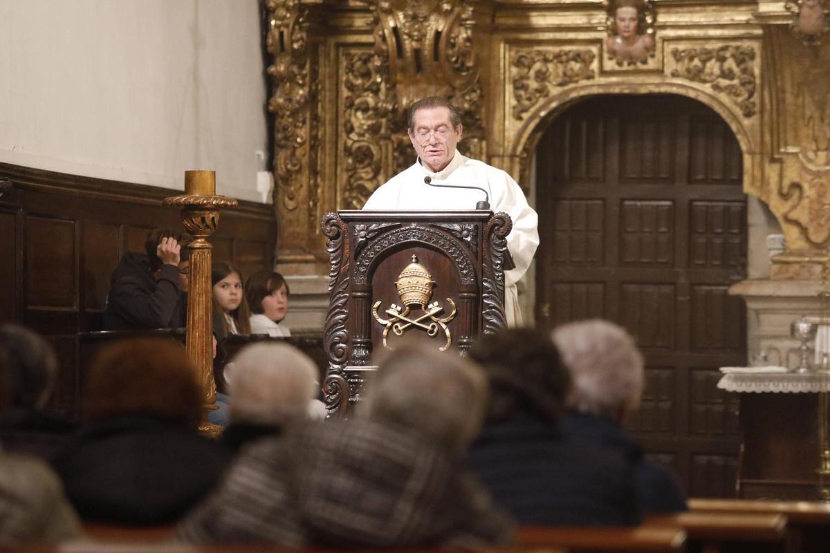 EN IMÁGENES: La primera misa del Socorro de Luanco