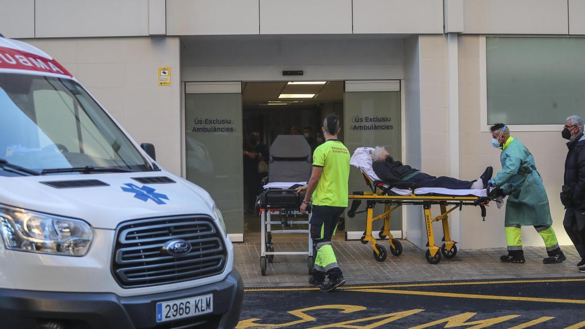 Puerta de Urgencia del Hospital Clínico de València, este mes de enero