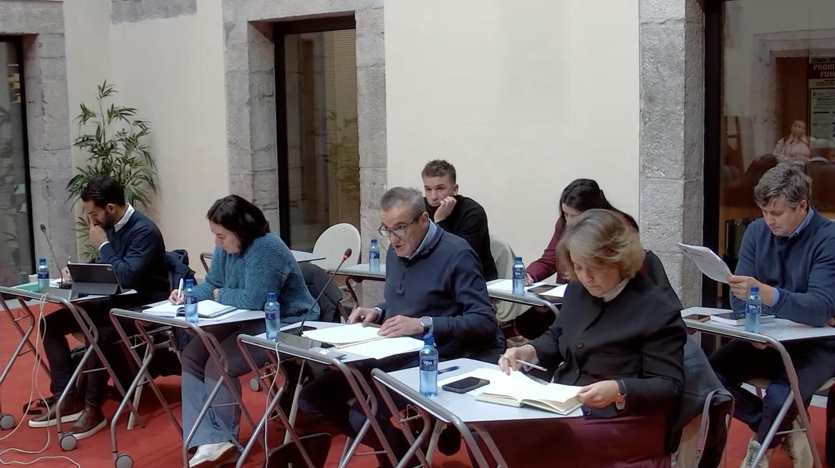 Los concejales del Grupo Socialista de Llanes, en el pleno de este jueves.