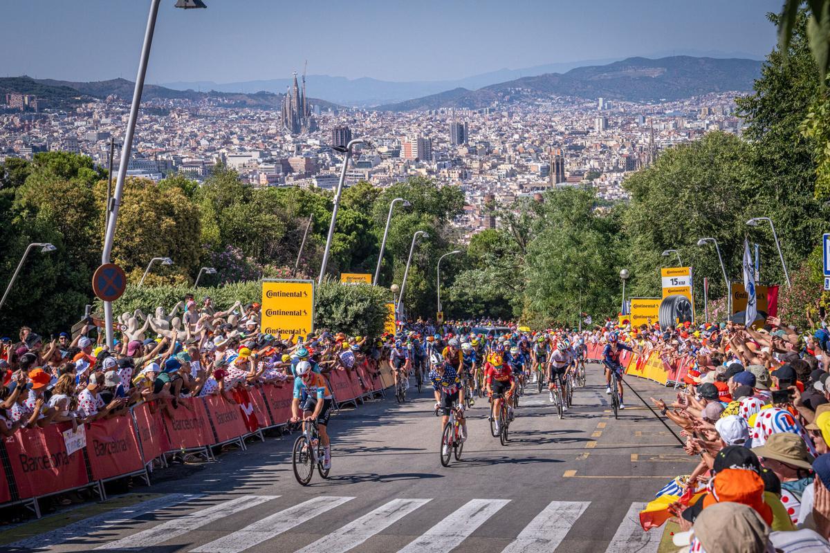 El Tour conquista Montjuïc