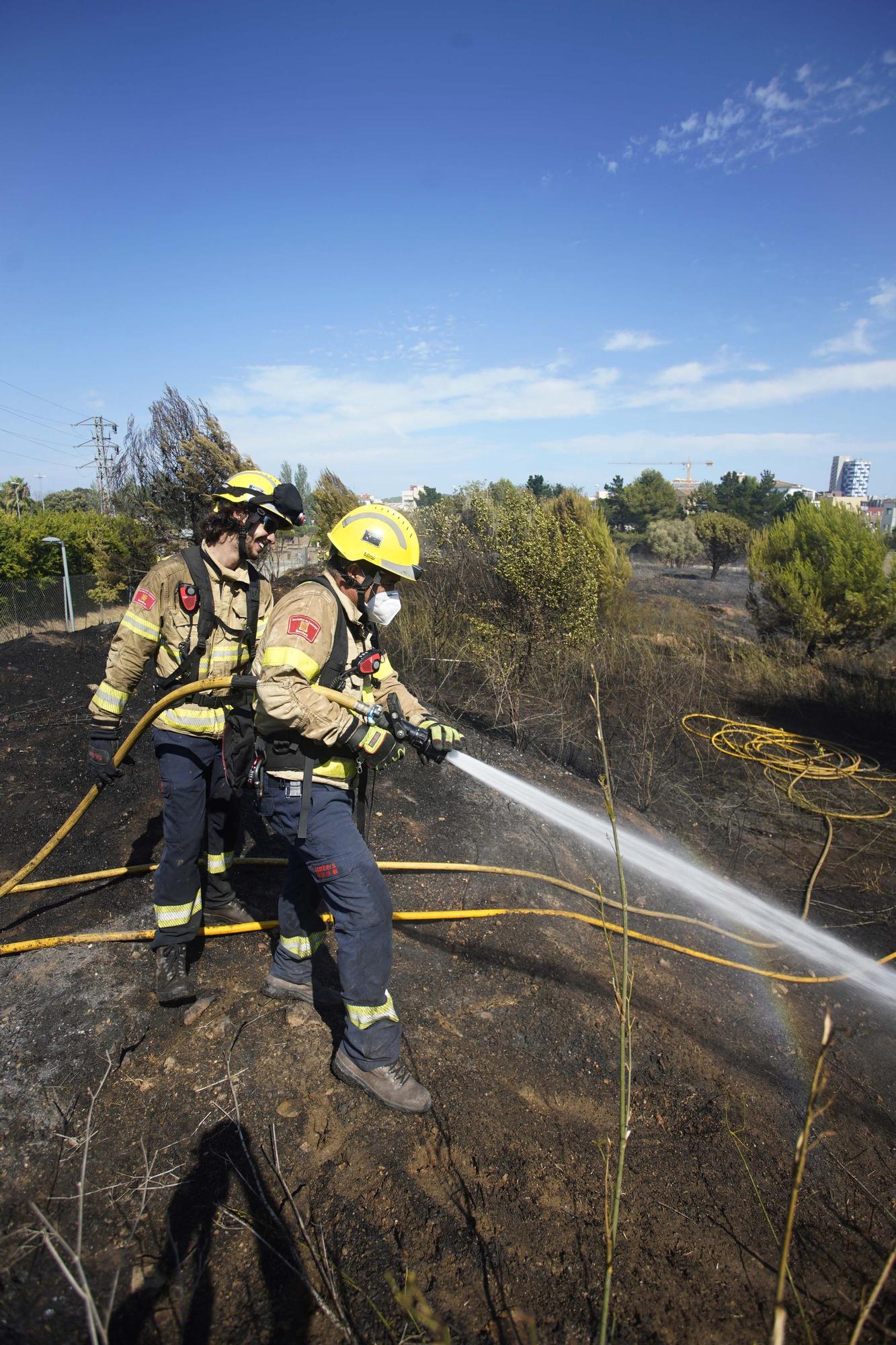 Incendi a Calonge: petit ensurt prop de la piscina