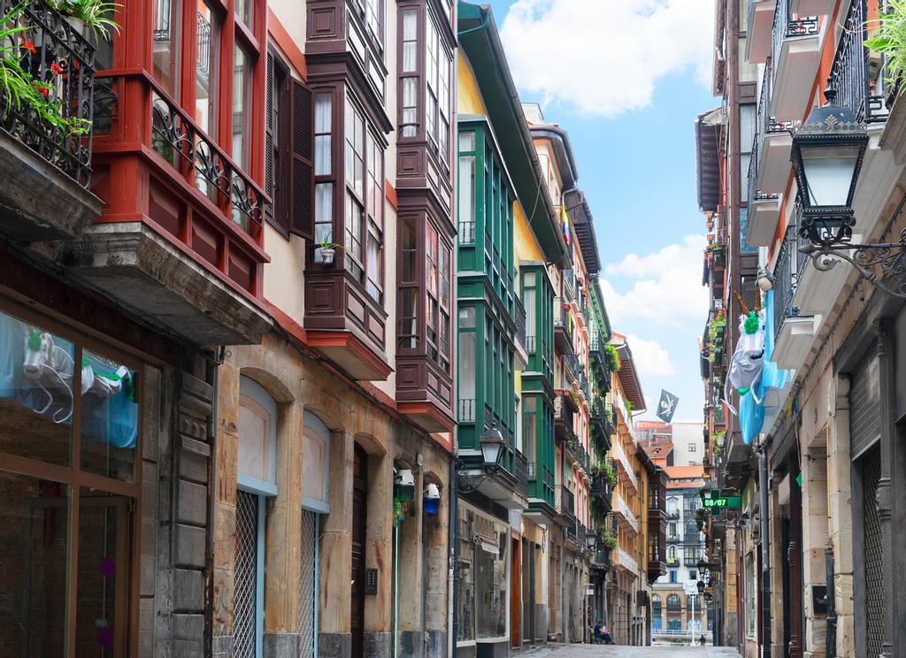 El casco viejo de Bilbao es el antiguo núcleo medieval.