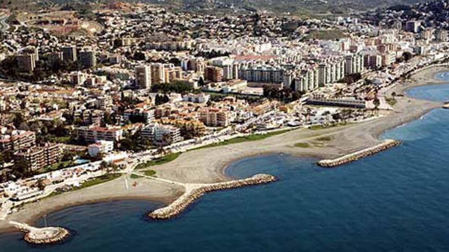 Vista área de la lengua de costa que bordea los barrios de Pedregalejo y El Palo.