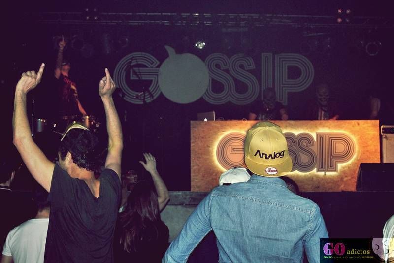 GALERÍA DE FOTOS - Gossip (12 de Abril)