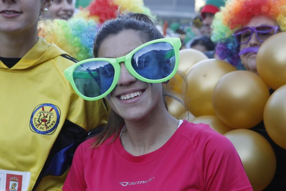 Cerca de 6.000 corredores toman la salida de la Alameda unas horas antes de la Nochevieja