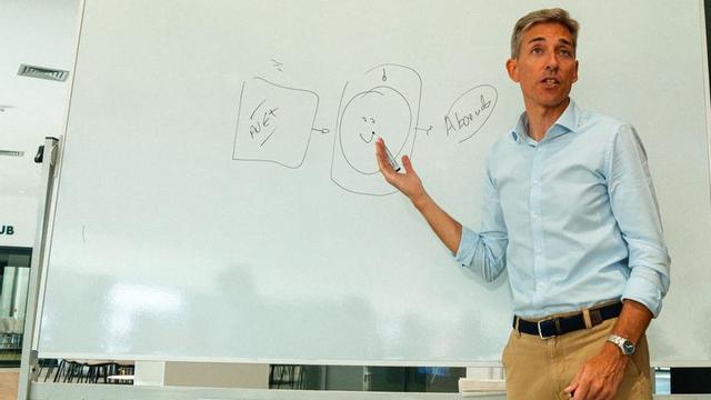 Alfonso Díaz, durante una comparecencia en Son Moix.
