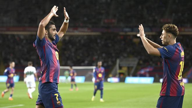 La tarda que Lamine va fer un petó a l’escut