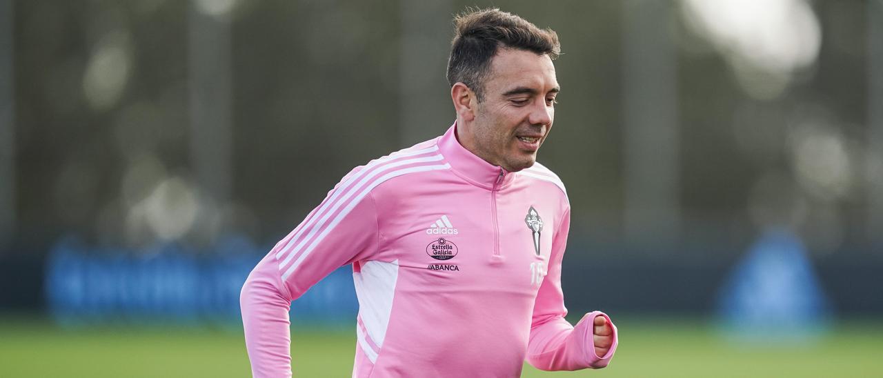 Iago Aspas, durante un entrenamiento en la ciudad deportiva.