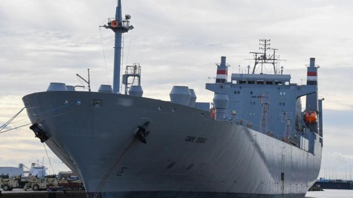 Un buque de carga estadounidense lleva más de 16 horas dando vueltas entre Tenerife y La Palma
