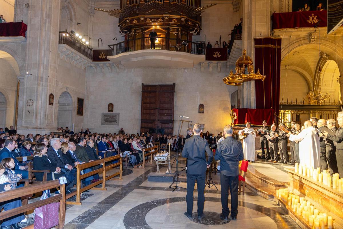 El concierto de Navidad del Misteri, en imágenes