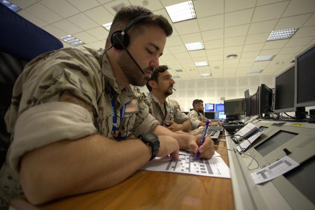 Los militares del GURALERCON de la base de Gando ensayan para los ejercicio Eagle Eye