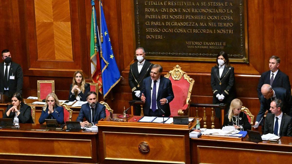 Ignazio La Russa (Hermanos de Italia) se dirige al Senado italiano tras ser elegido su nuevo presidente.