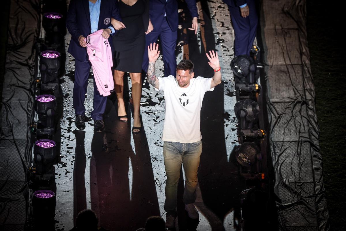 Las mejores imágenes de la presentación de Leo Messi y Sergio Busquets como nuevos jugadores del Inter de Miami