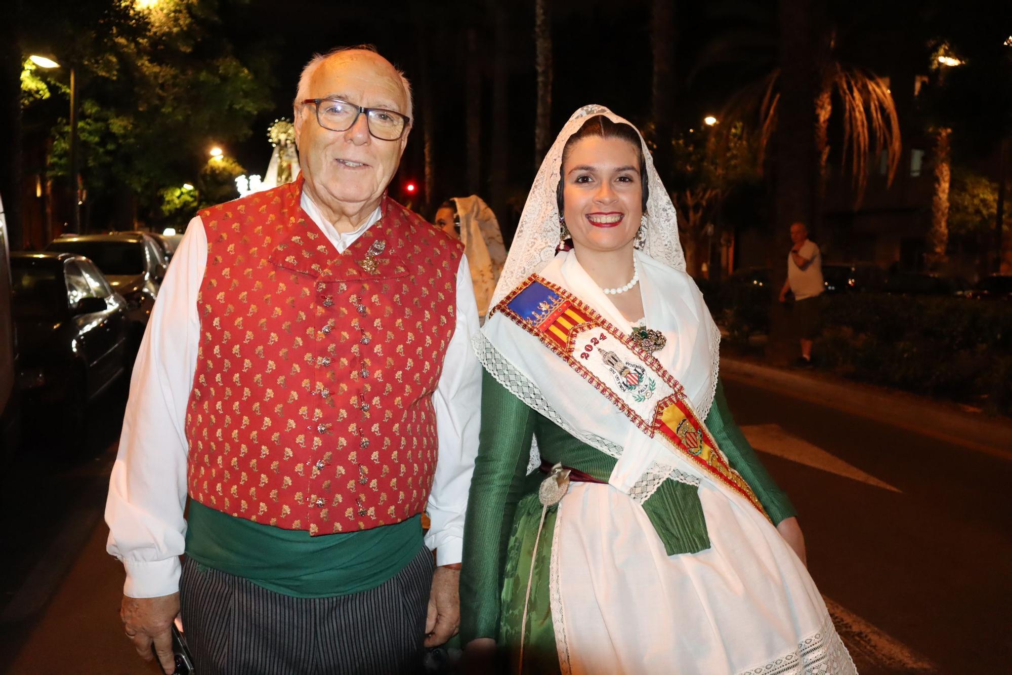 Cumbre fallera ante el Cristo de la Fe de Zaidía